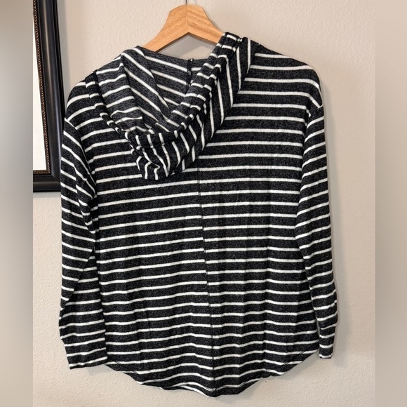 Market & Spruce striped hoodie size XSP - Picture 6 of 7